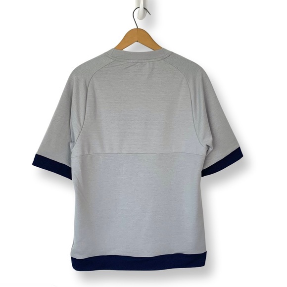 New Balance Logo Short Sleeve Sweatshirt - Picture 3 of 5